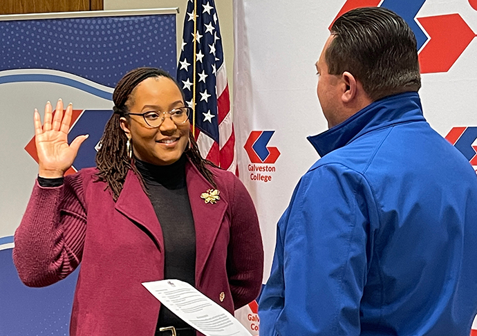 New Galveston College SGA President Trina Woodard takes oath of office